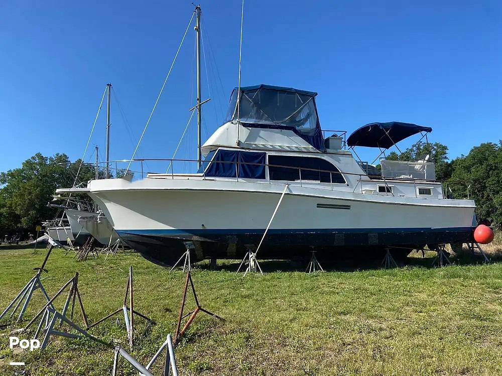 Slide: The Image of Ocean Yachts 40+2 Flying Bridge Trawler 1979 - 14023286