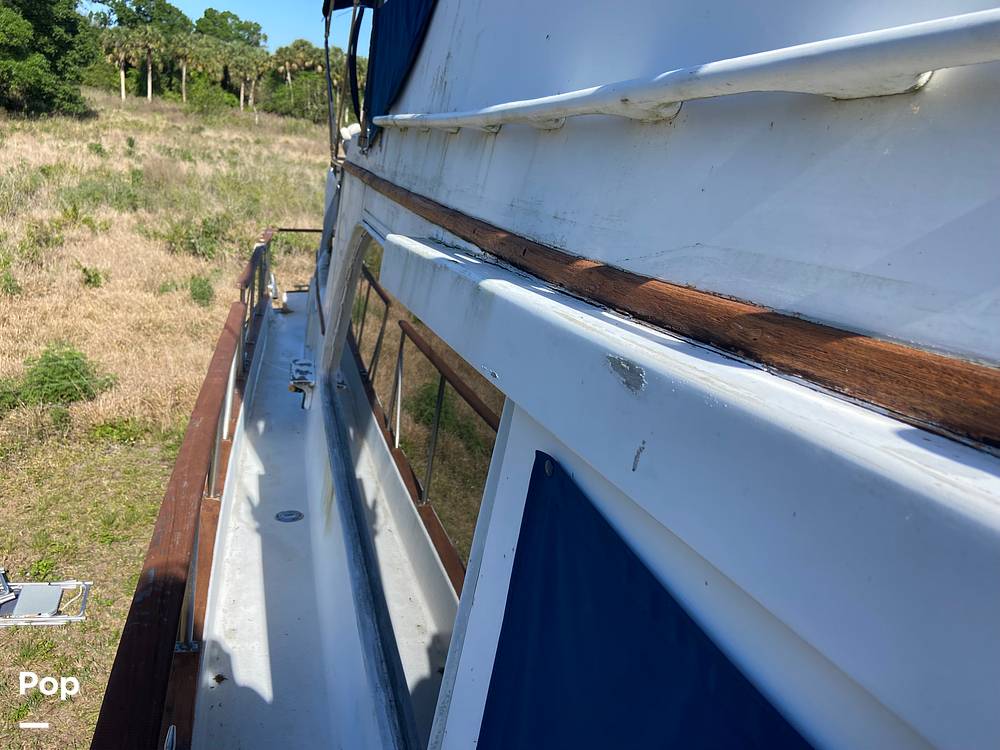 Slide: The Image of Ocean Yachts 40+2 Flying Bridge Trawler 1979 - 13946018