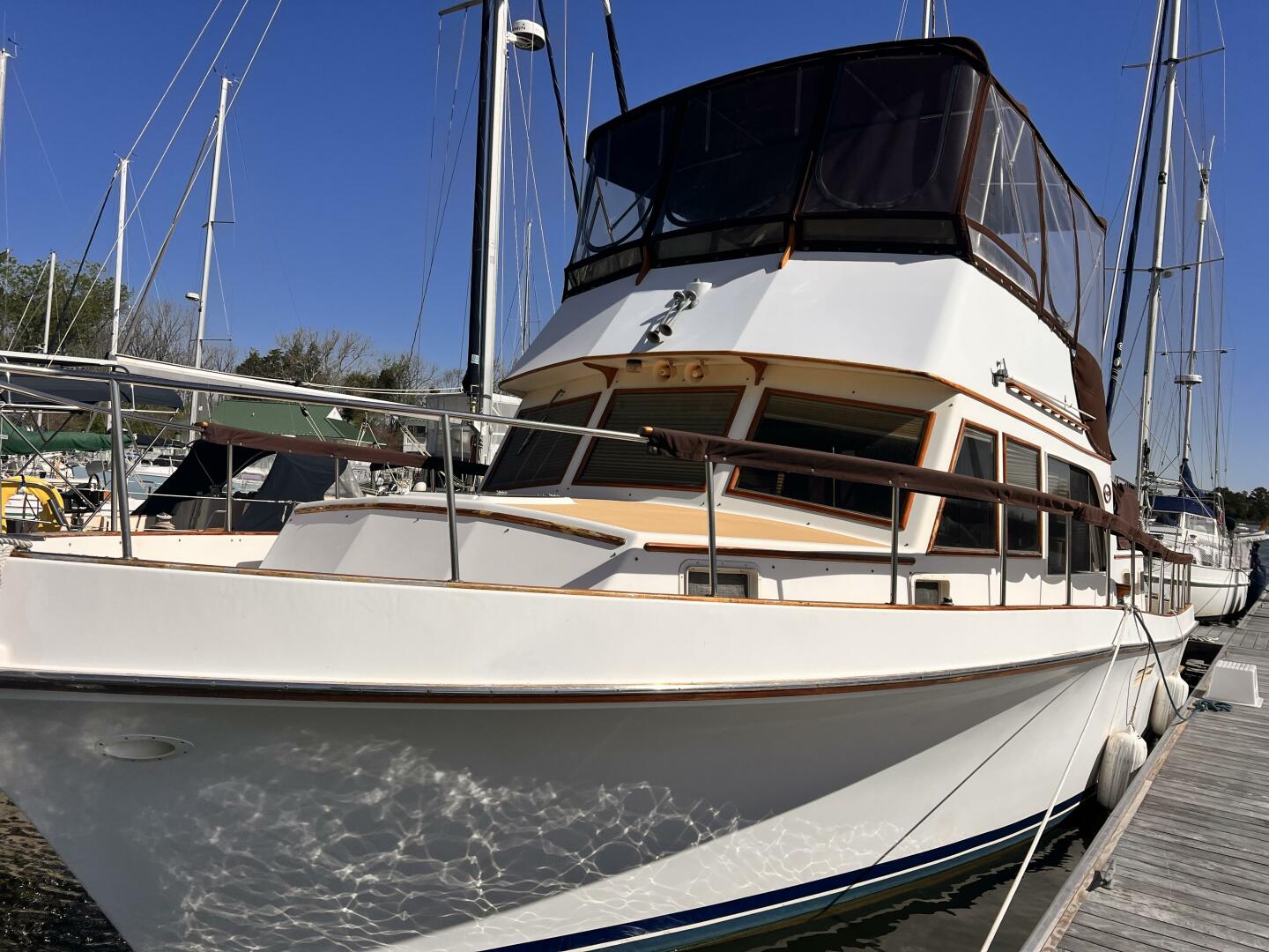 Slide: The Image of Ocean Yachts 40+2 Trawler 1979 - 5347036