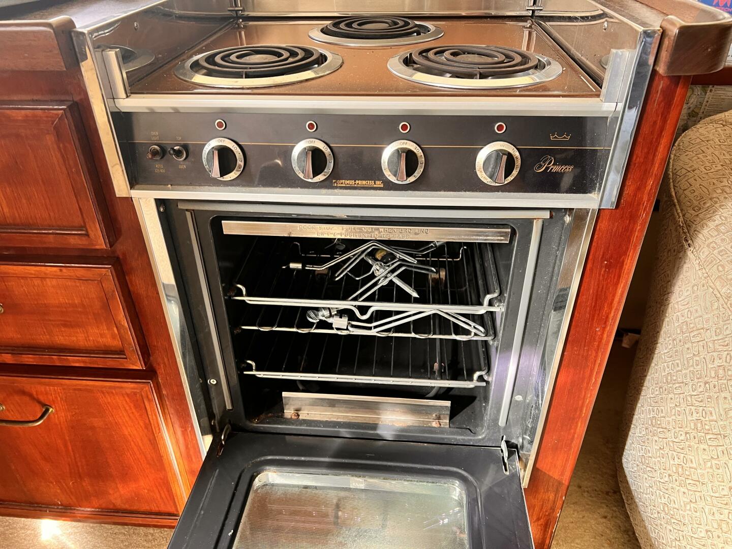 Slide: The Image of Ocean Yachts 40+2 Trawler 1979 - 5347051