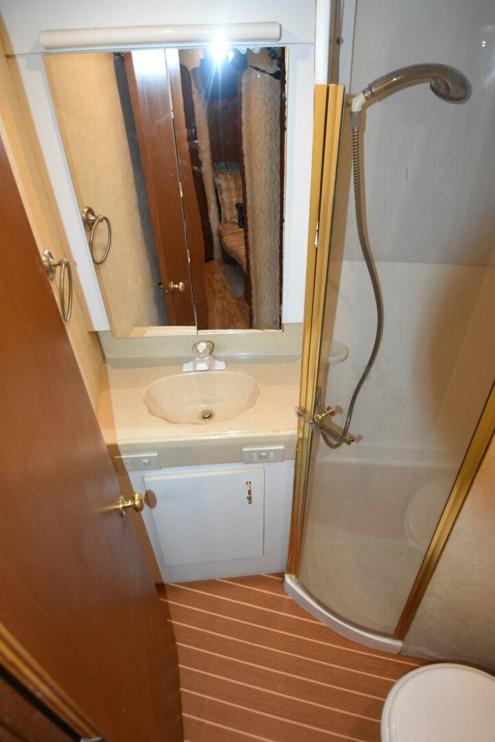 Slide: The Image of Ocean Yachts 43 2000 - 5398300