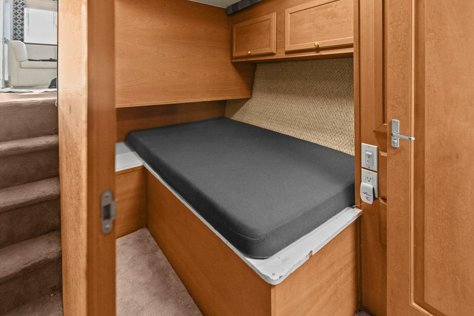 Slide: The Image of Ocean Yachts 48 Super Sport 1987 - 4805438