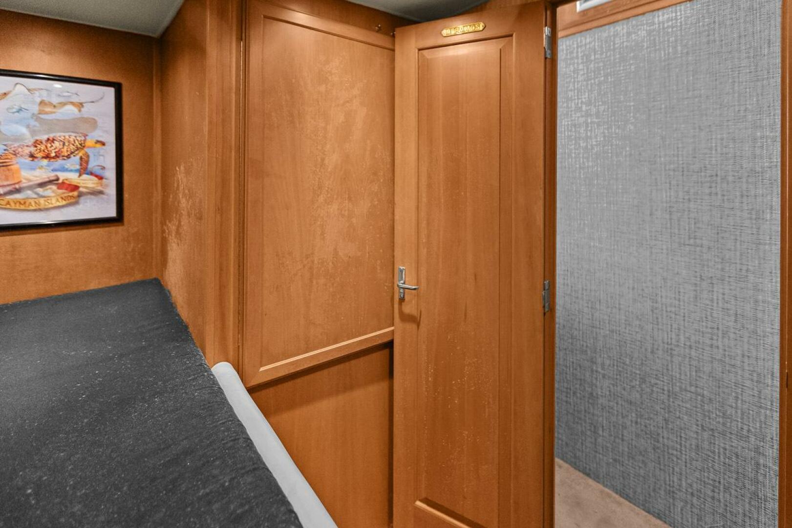 Slide: The Image of Ocean Yachts 48 Super Sport 1987 - 4805443