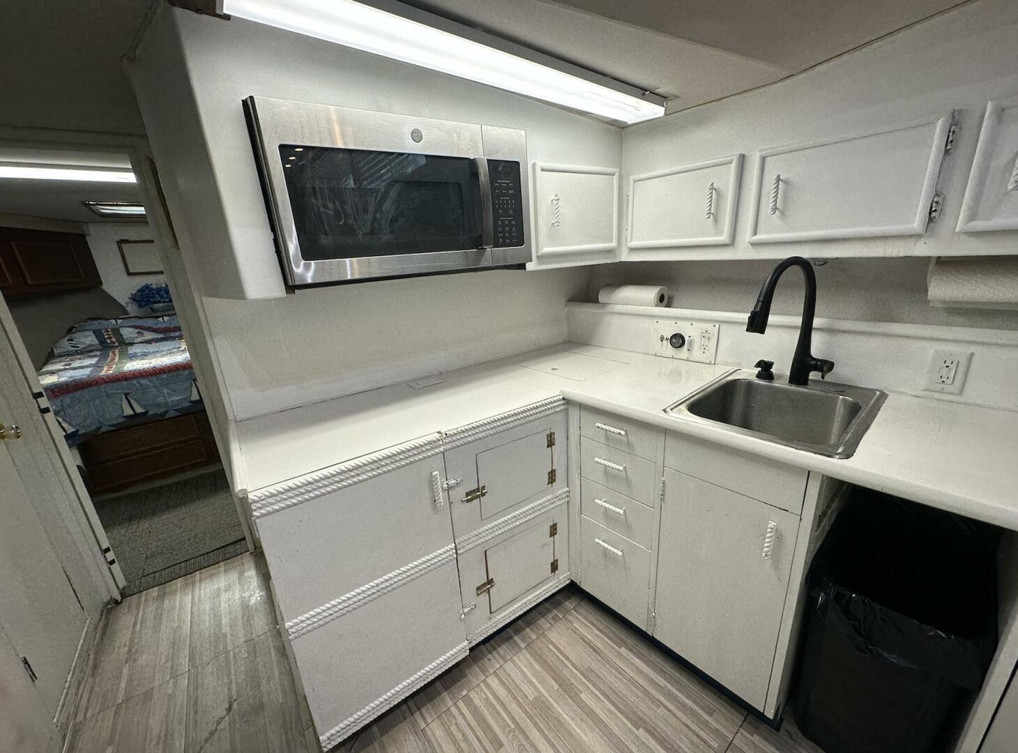Slide: The Image of Ocean Yachts 48 Super Sport 1987 - 5153661
