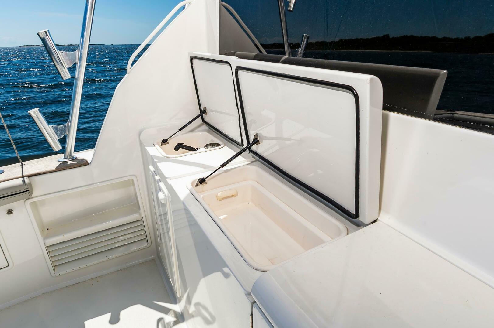 Slide: The Image of Ocean Yachts 48 Supersport 2000 - 5241388