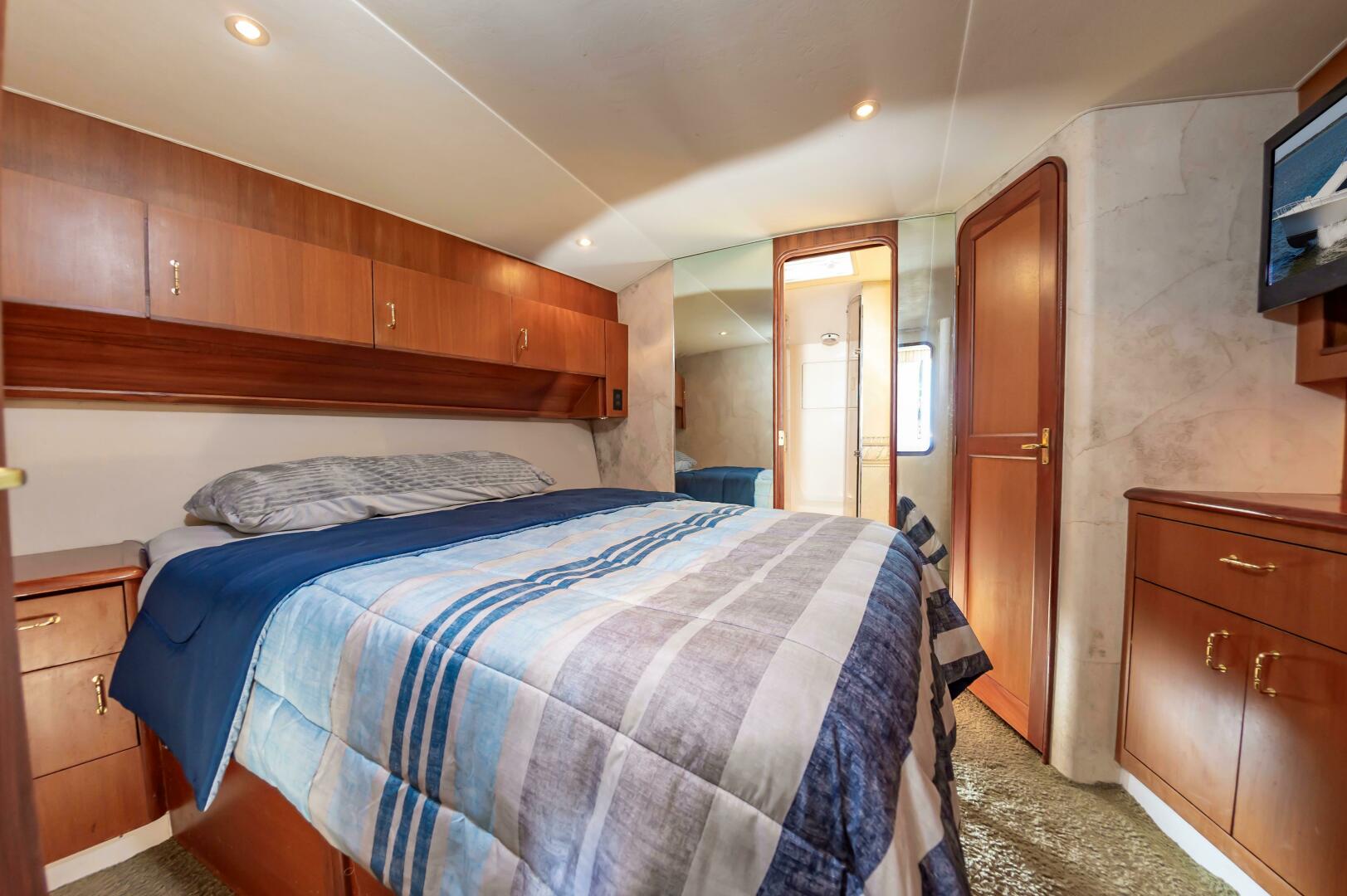 Slide: The Image of Ocean Yachts 48 Supersport 2000 - 5241408