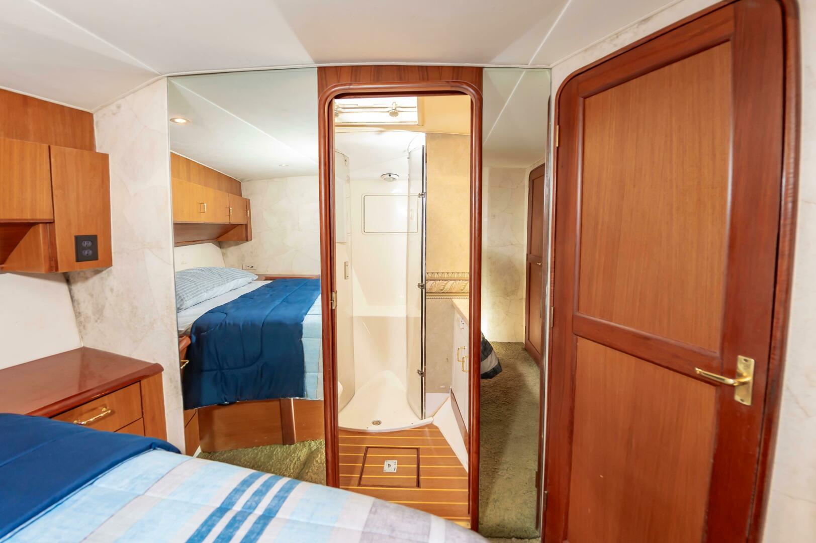 Slide: The Image of Ocean Yachts 48 Supersport 2000 - 5241412