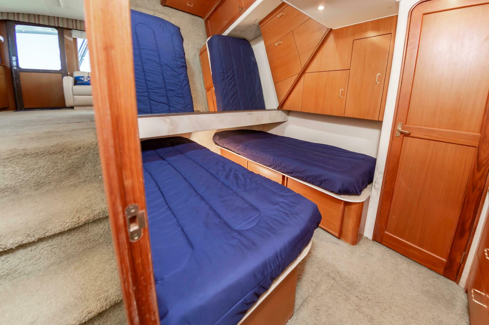 Slide: The Image of Ocean Yachts 48 Supersport 2000 - 5241415