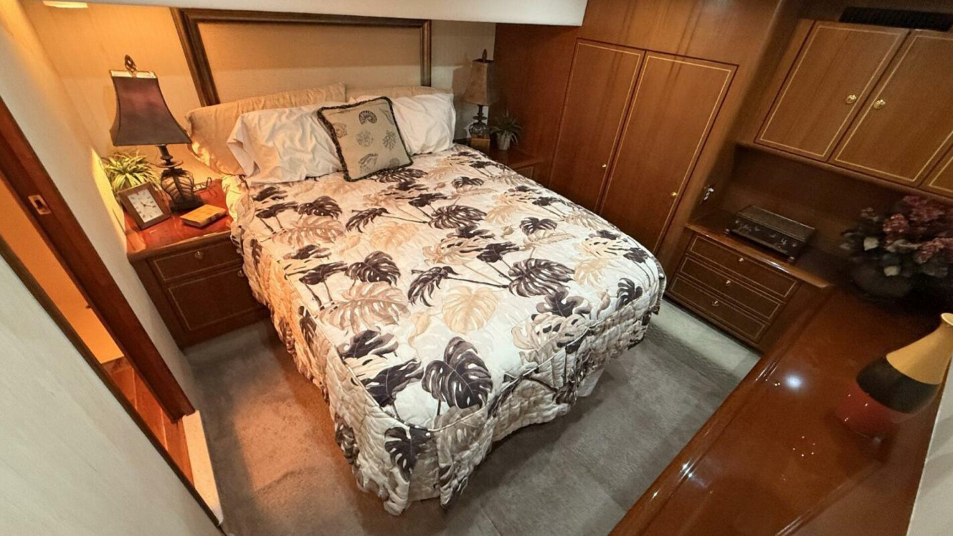 Slide: The Image of Ocean Yachts 57 Super Sport 2006 - 5374055