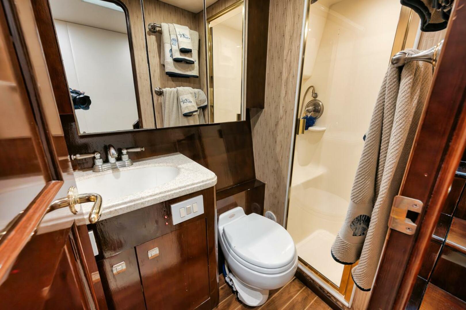 Slide: The Image of Ocean Yachts 73 Unconquered - VIP Head 2005 Ocean Yachts 73 Super Sport - Unconquered - 3824052