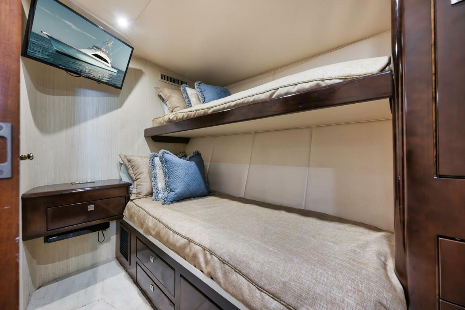 Slide: The Image of Ocean Yachts 73 Unconquered - Starboard Gest Stateroom 2005 Ocean Yachts 73 Super Sport - Unconquered - 3824055