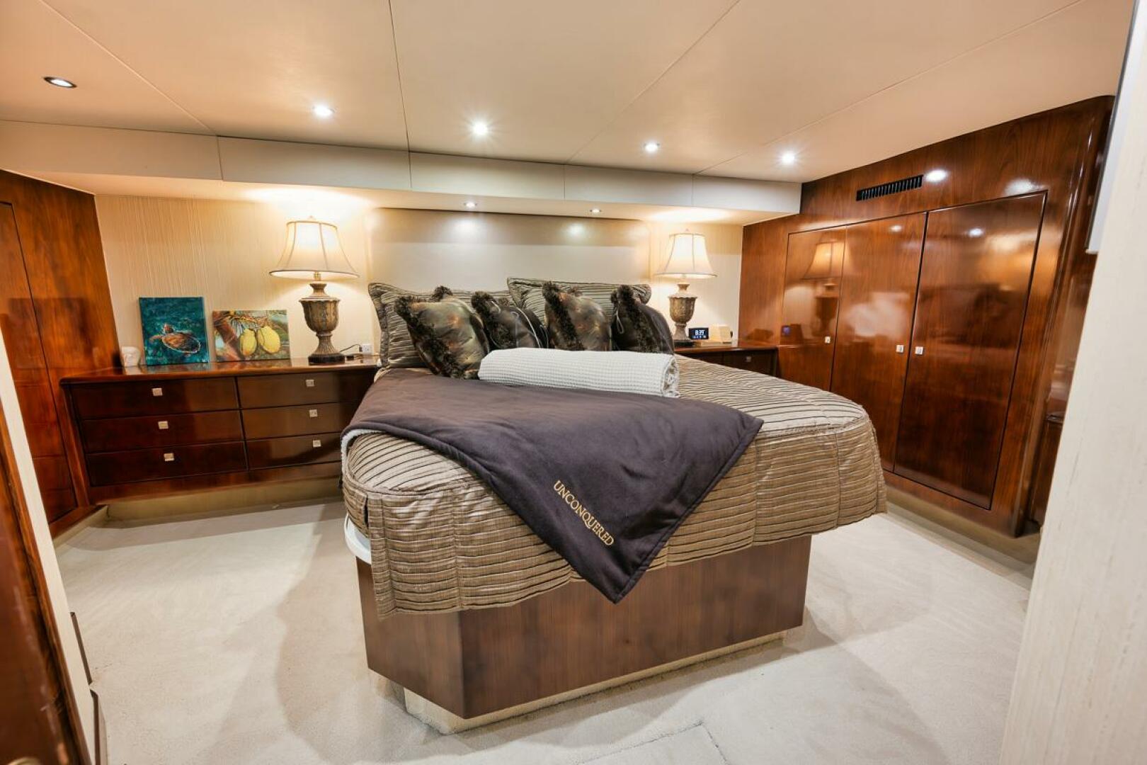 Slide: The Image of Ocean Yachts 73 Unconquered - Master Stateroom - 3824048