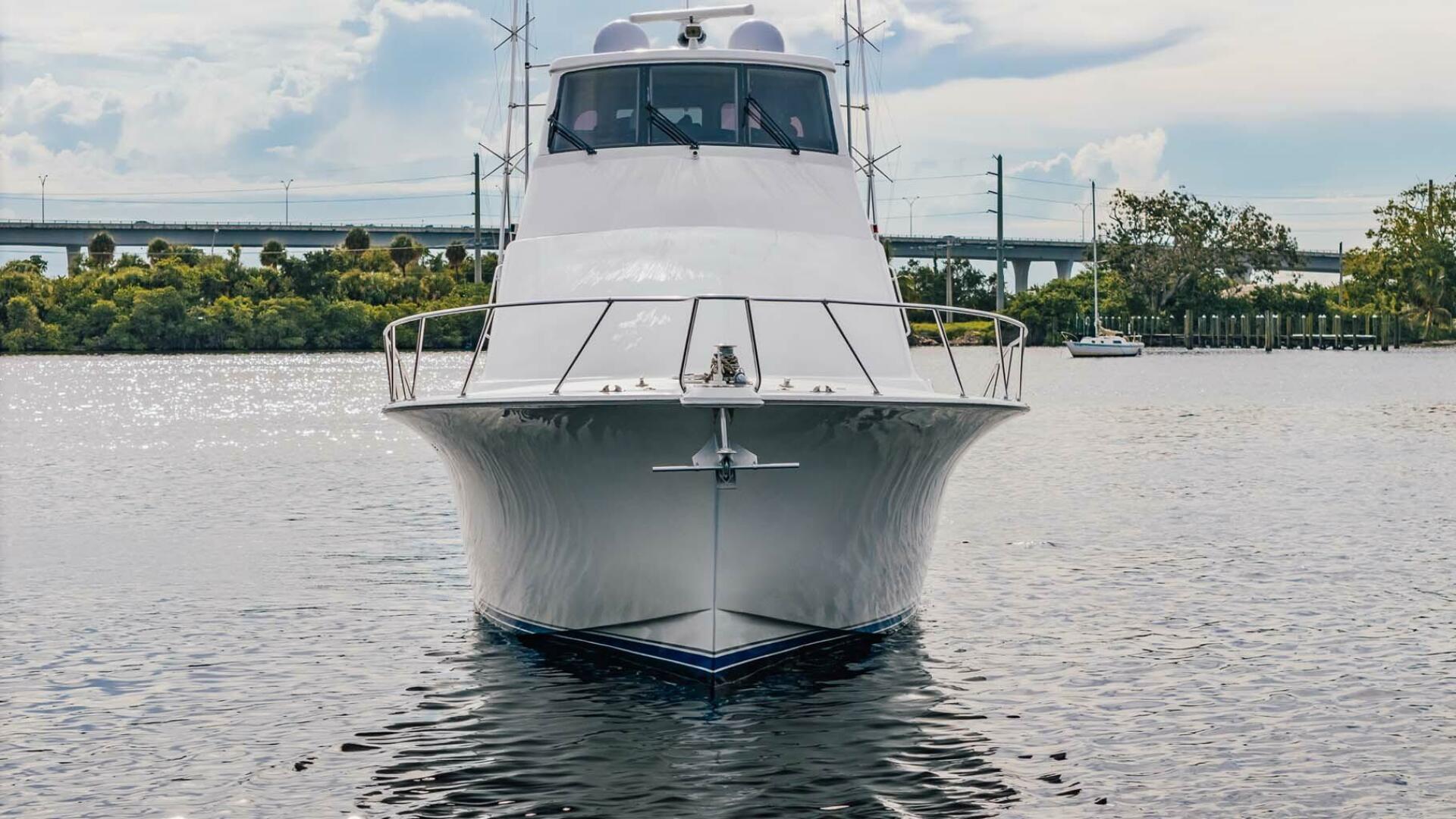 Slide: The Image of Ocean Yachts Enclosed Bridge Super Sport 2003 - 4672791
