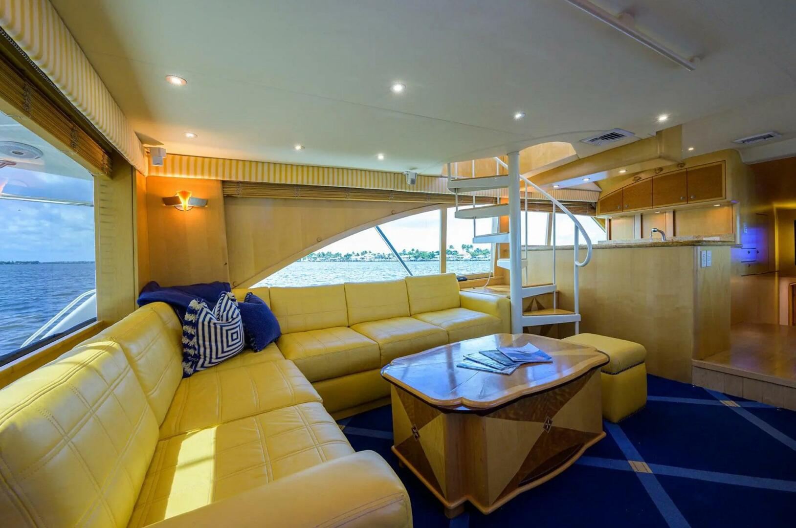 Slide: The Image of Ocean Yachts Enclosed Bridge Super Sport 2003 - 4672796