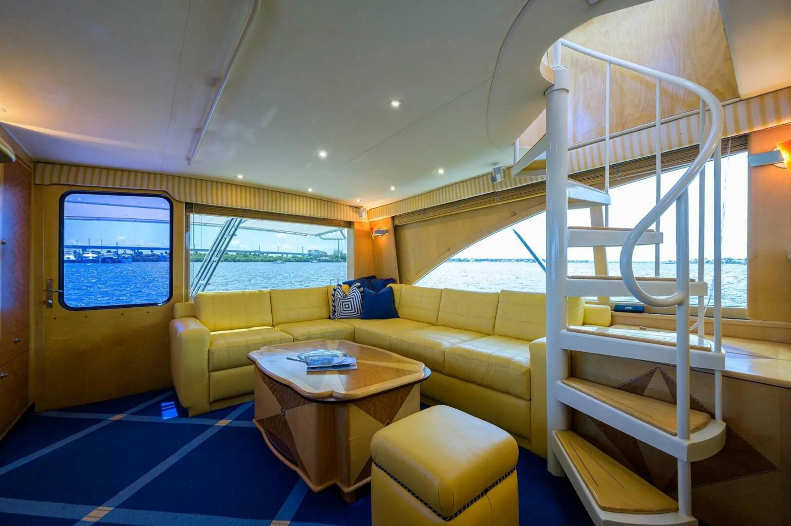 Slide: The Image of Ocean Yachts Enclosed Bridge Super Sport 2003 - 4672798
