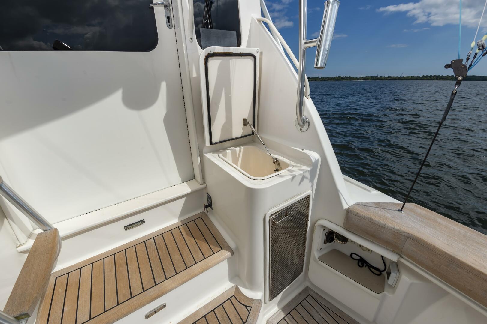 Slide: The Image of Ocean Yachts Super Sport 2005 - 4729397