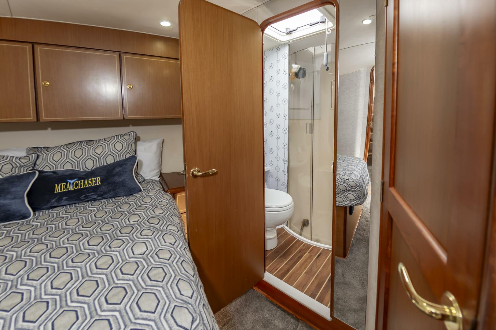 Slide: The Image of Ocean Yachts Super Sport 2005 - 4729419