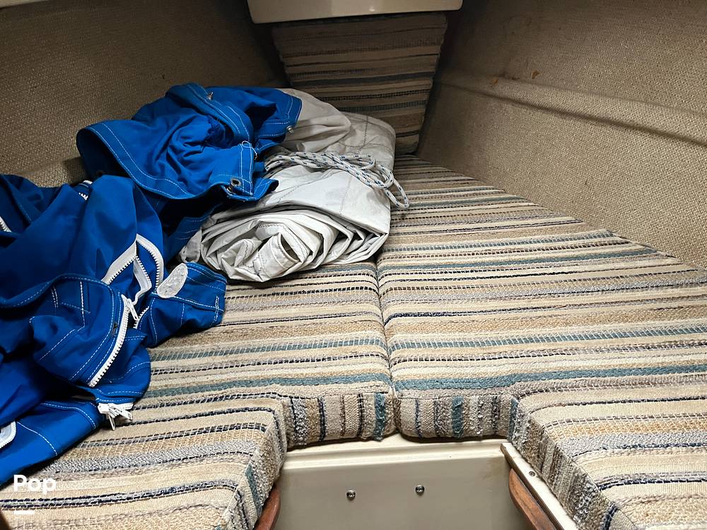 Slide: The Image of O'Day 28 1982 - 15326304