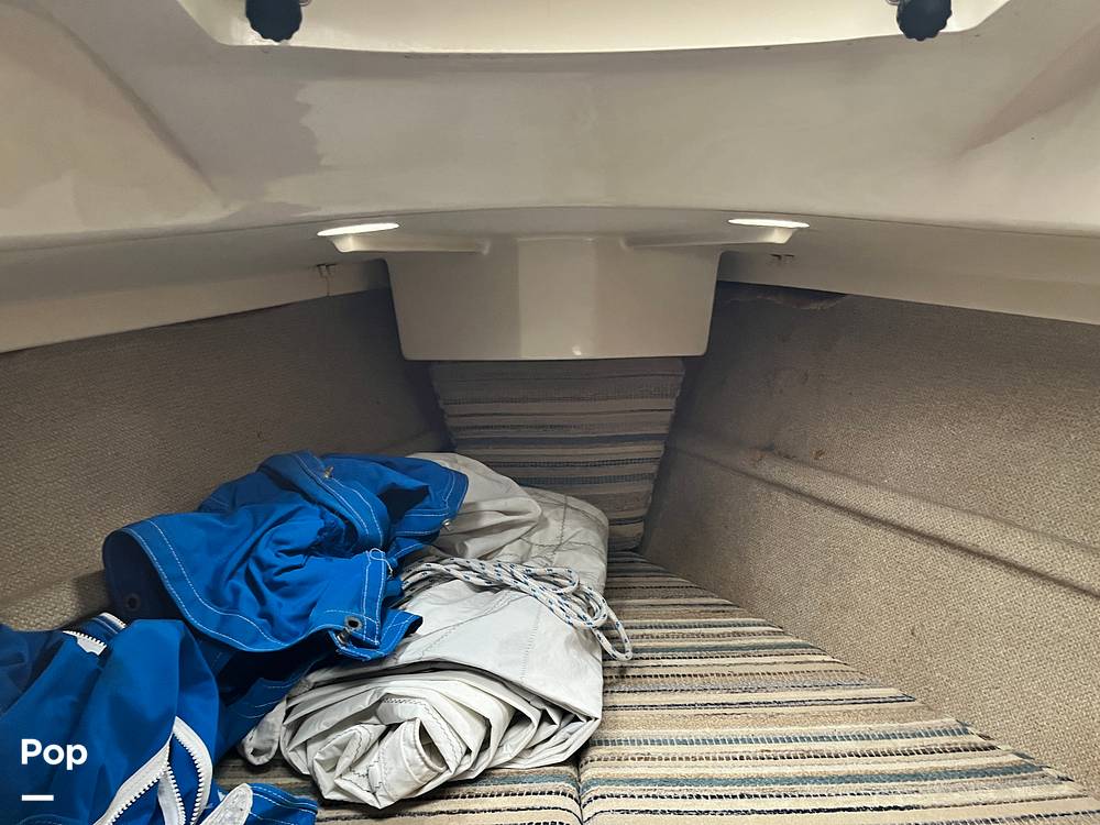 Slide: The Image of O'Day 28 1982 - 15326305