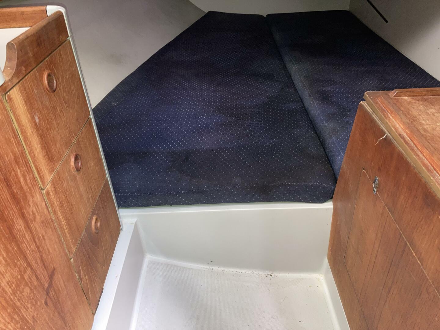 Slide: The Image of Aft cabin - 4717924