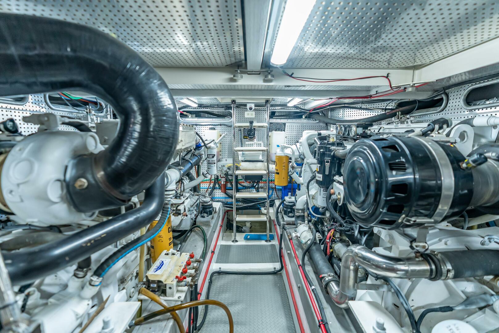 Slide: The Image of Offshore Yachts 54 Motor Yacht 2004 - 5482957