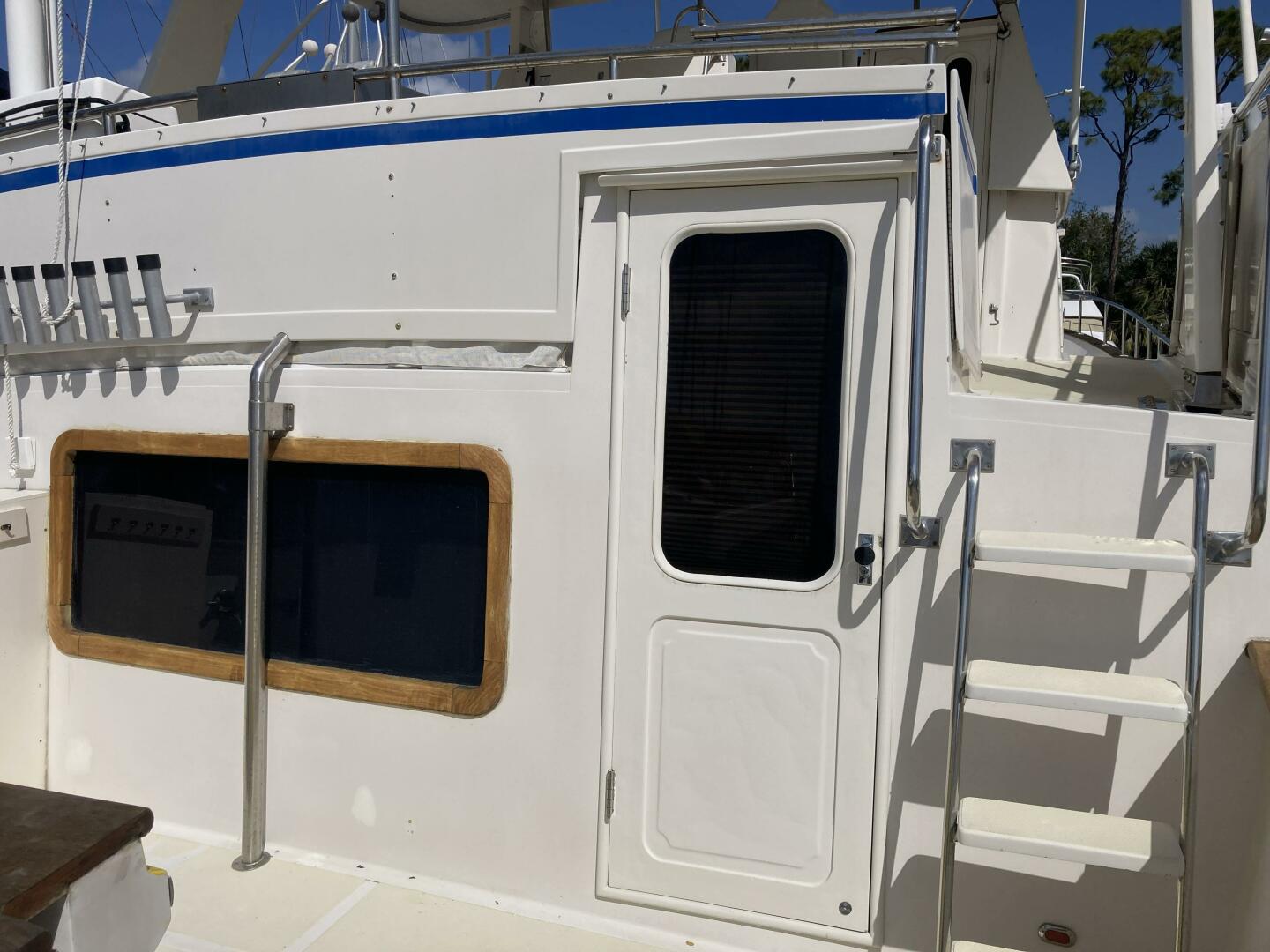 Slide: The Image of Offshore Yachts CPMY 1987 - 5095449