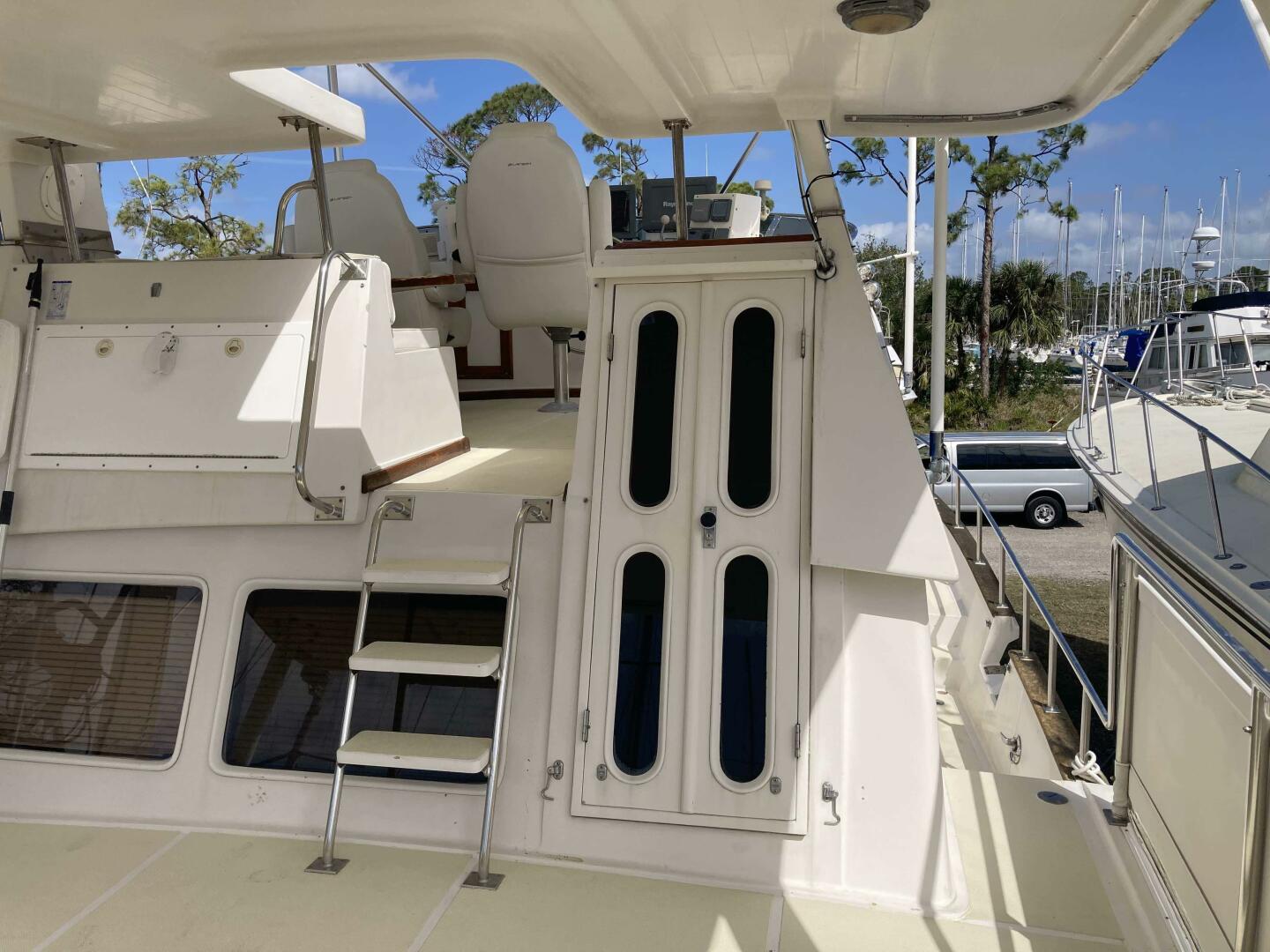 Slide: The Image of Offshore Yachts CPMY 1987 - 5095491