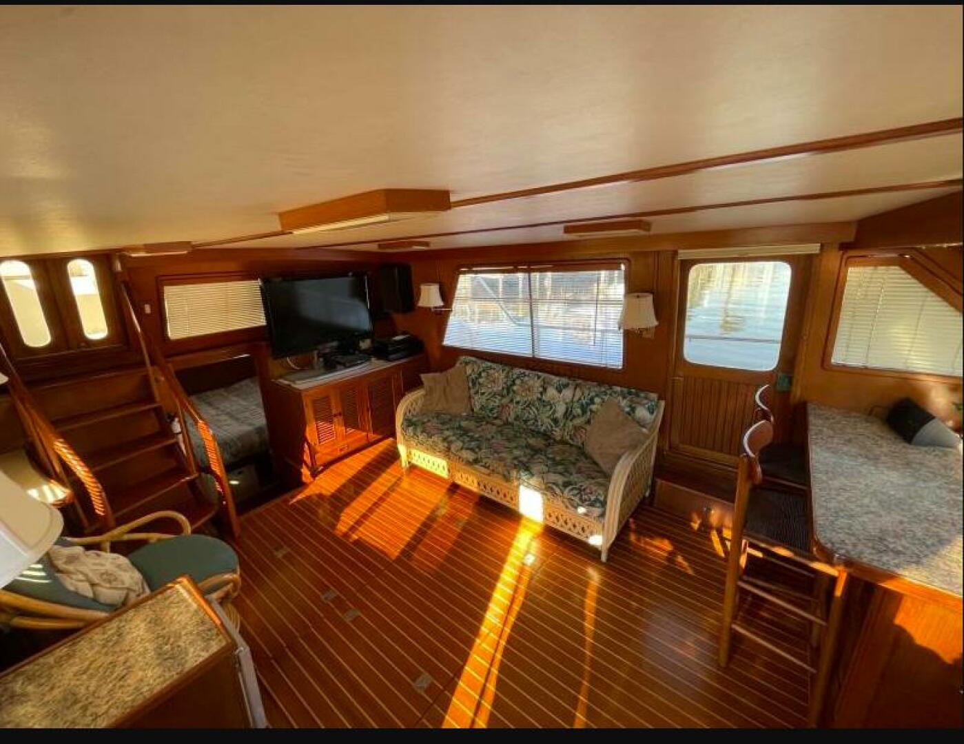 Slide: The Image of Offshore Yachts CPMY 1987 - 5095495