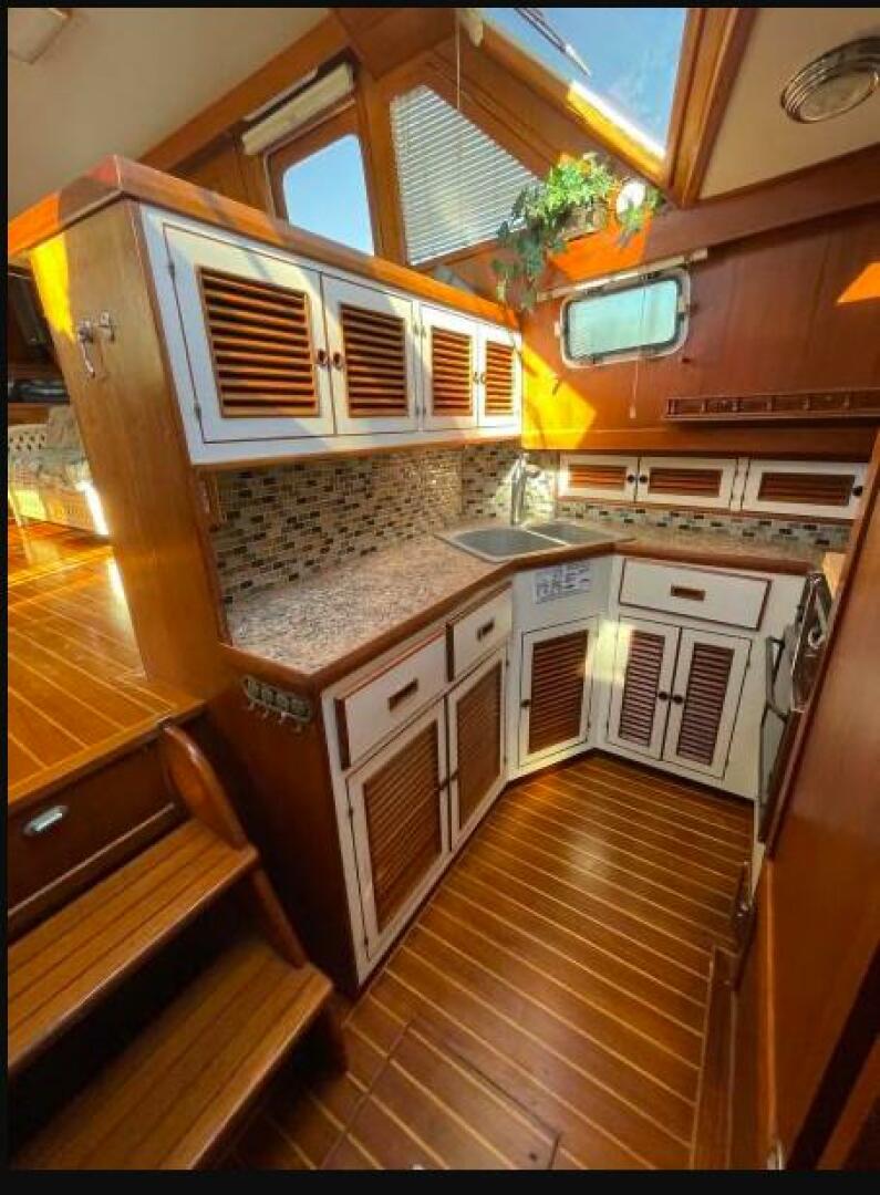Slide: The Image of Offshore Yachts CPMY 1987 - 5095500