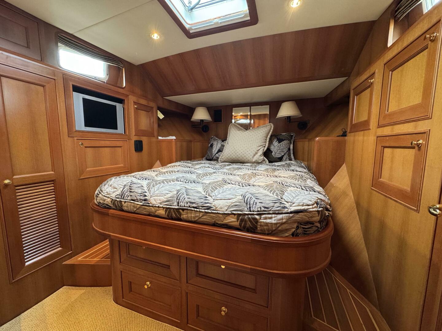 Slide: The Image of Offshore Yachts Pilothouse 2005 - 5086448