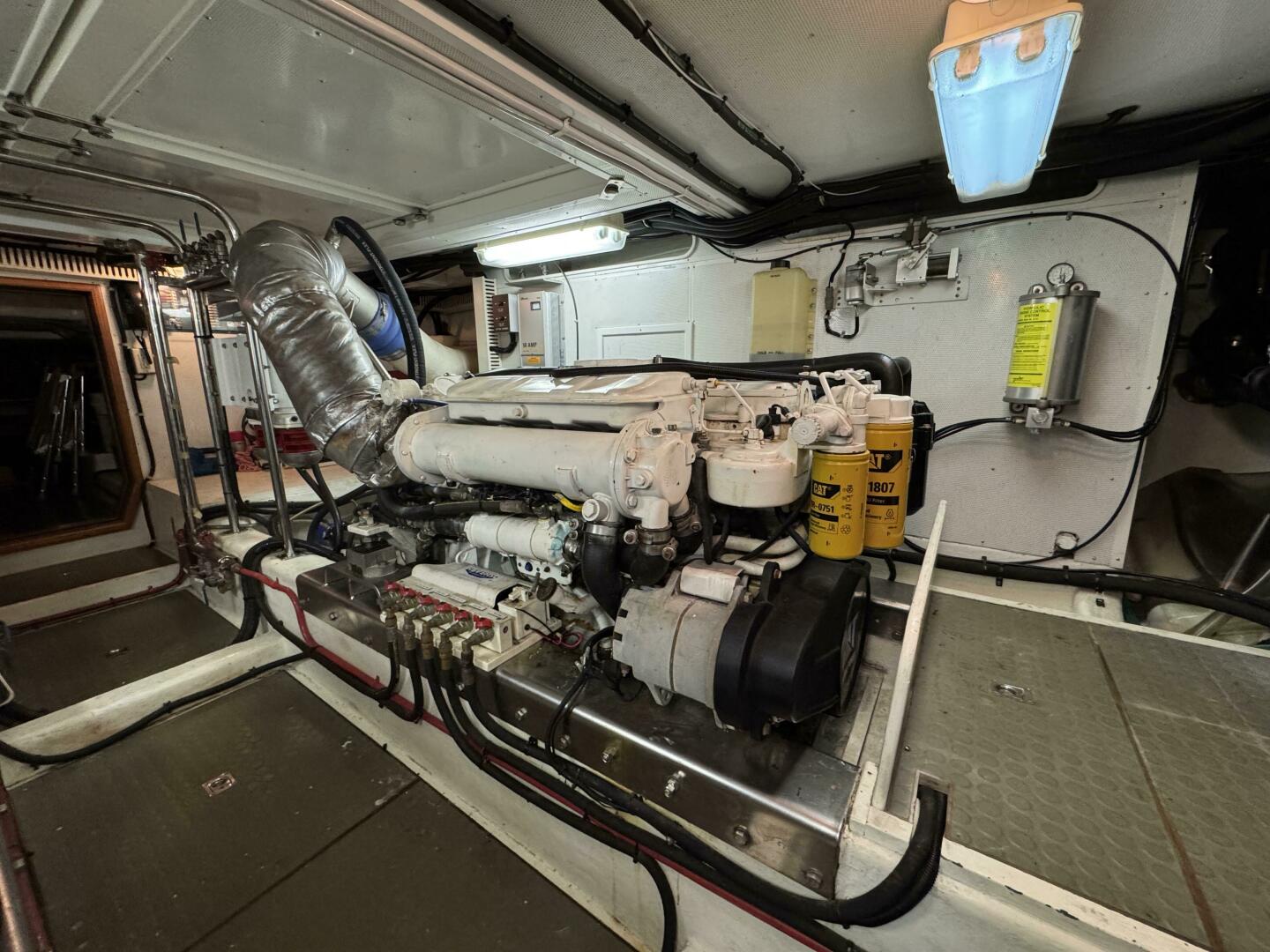 Slide: The Image of Offshore Yachts Pilothouse 2005 - 5086453