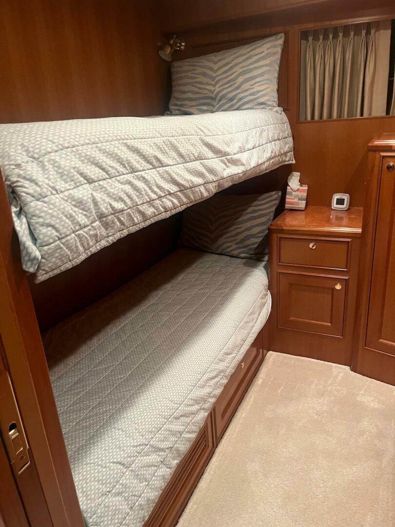 Slide: The Image of Guest Stateroom - 4215093