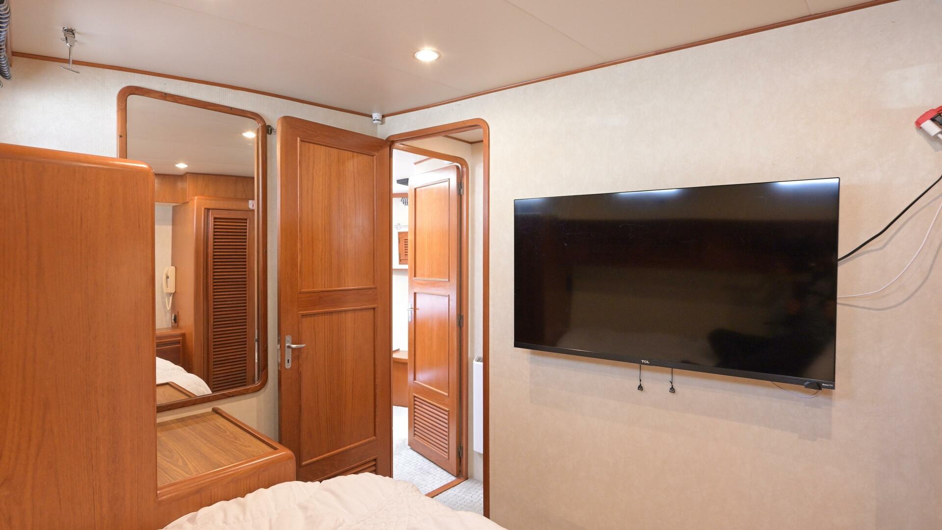 Slide: The Image of Offshore Yachts Sedan 1997 - 5326873