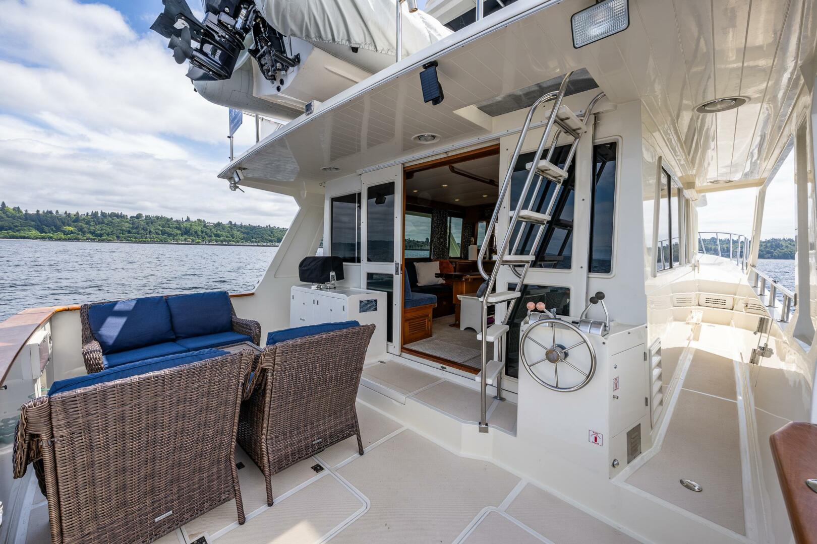 Slide: The Image of Offshore Yachts Sedan 1997 - 5317024