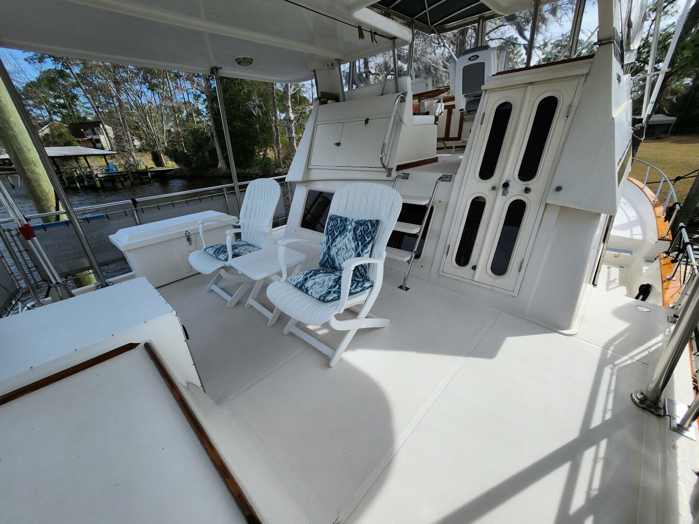 Slide: The Image of Aft Upper Deck - 4204590