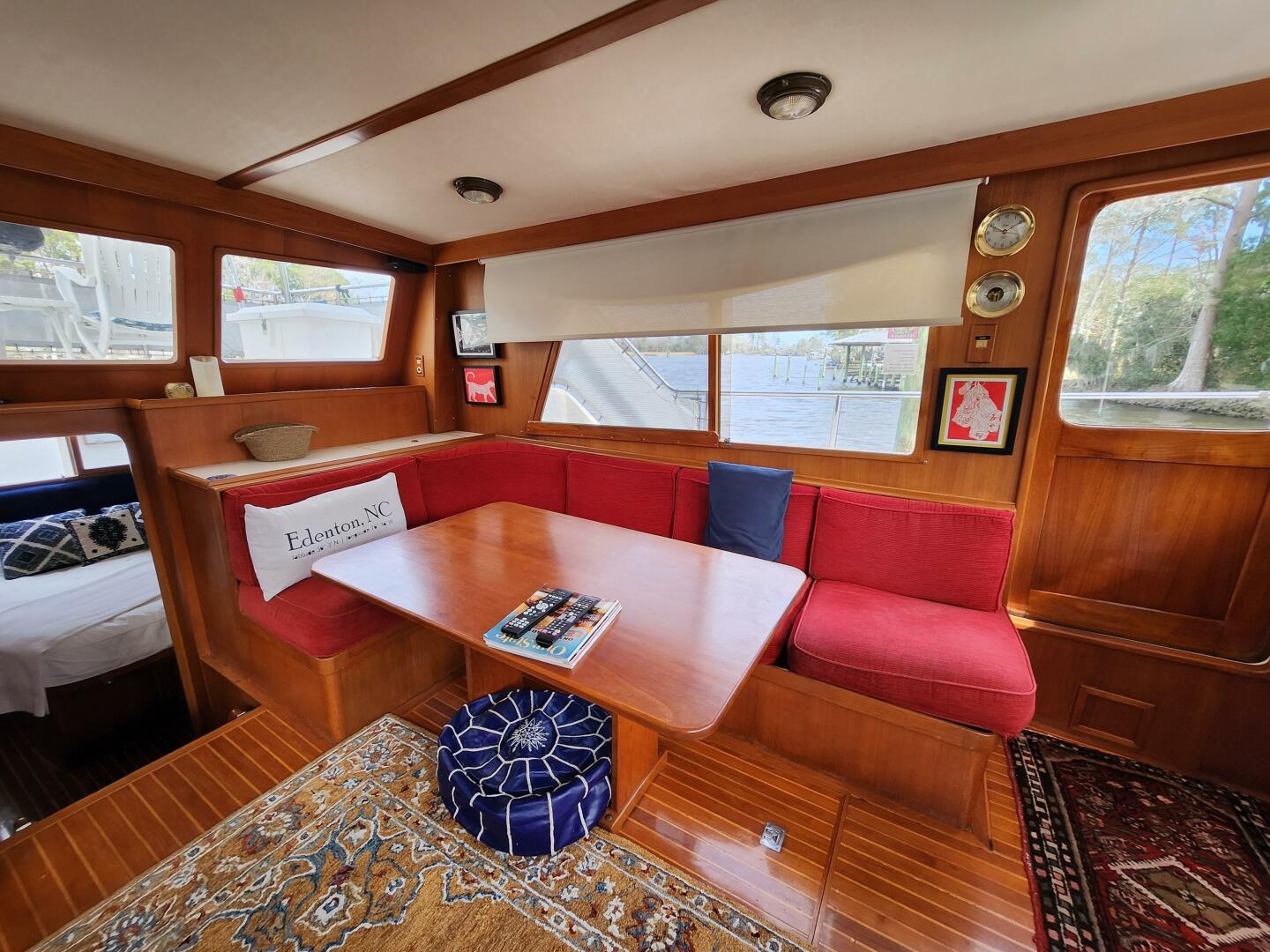 Slide: The Image of Port Aft Saloon - 4204566