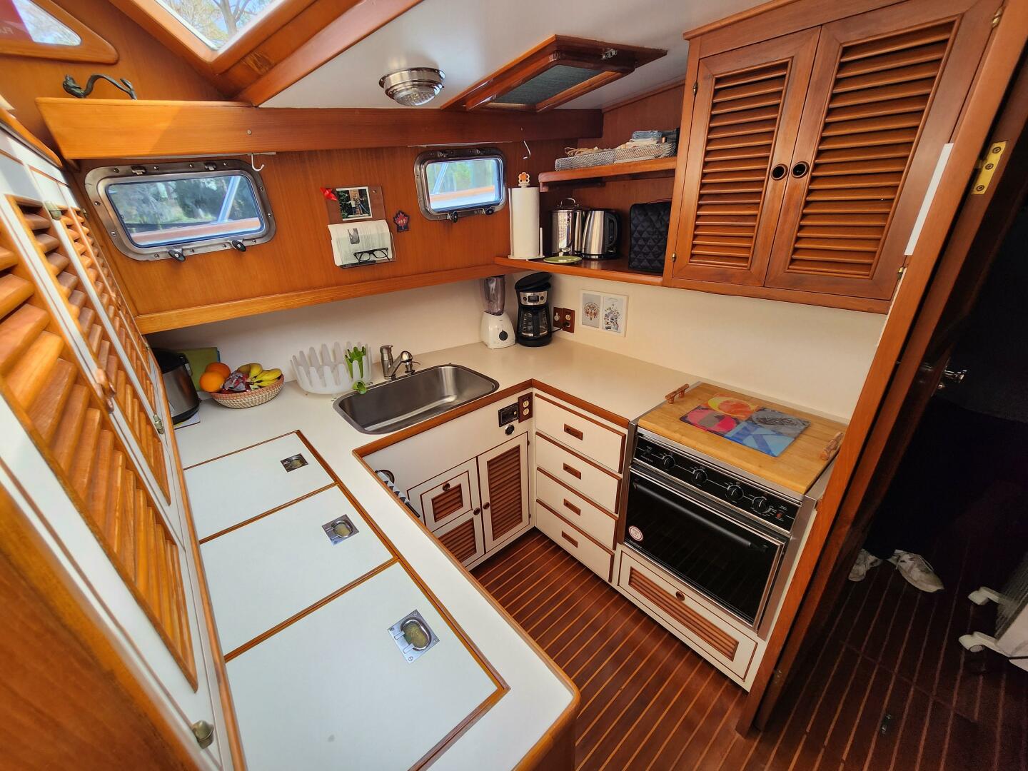 Slide: The Image of Galley - 4204575
