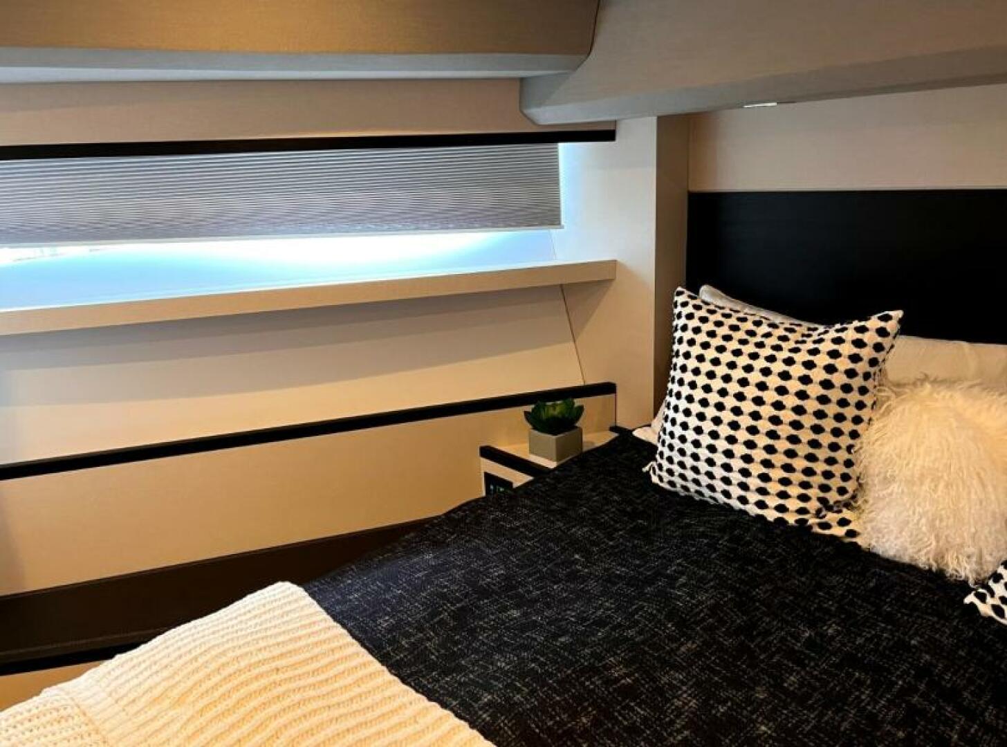Slide: The Image of Okean 50X - Quixotic - VIP Stateroom 2020 Okean 50X Flybridge - Quixotic - 4890597