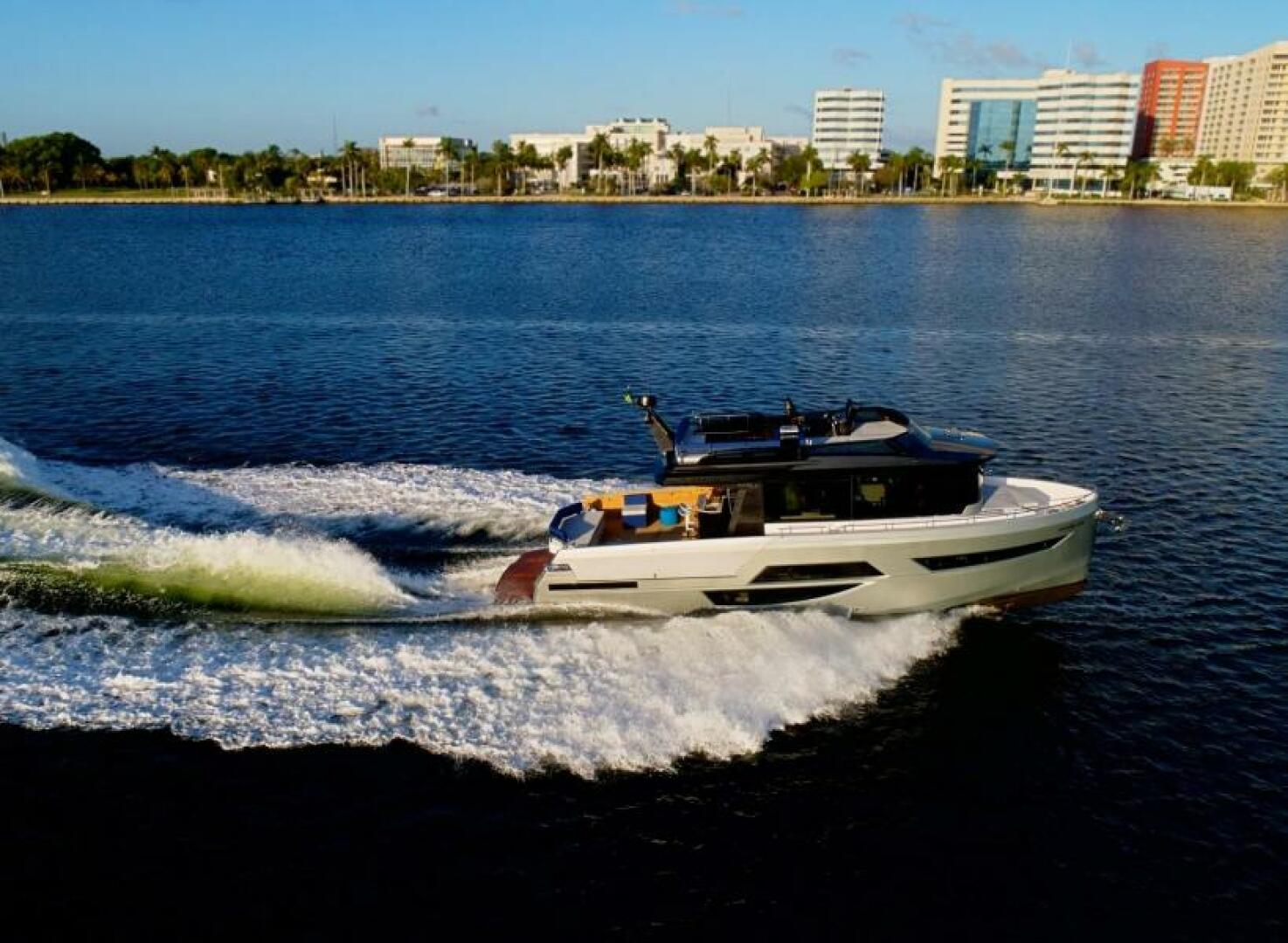 Slide: The Image of Okean 50X - Quixotic - Profile 2020 Okean 50X Flybridge - Quixotic - 4890608