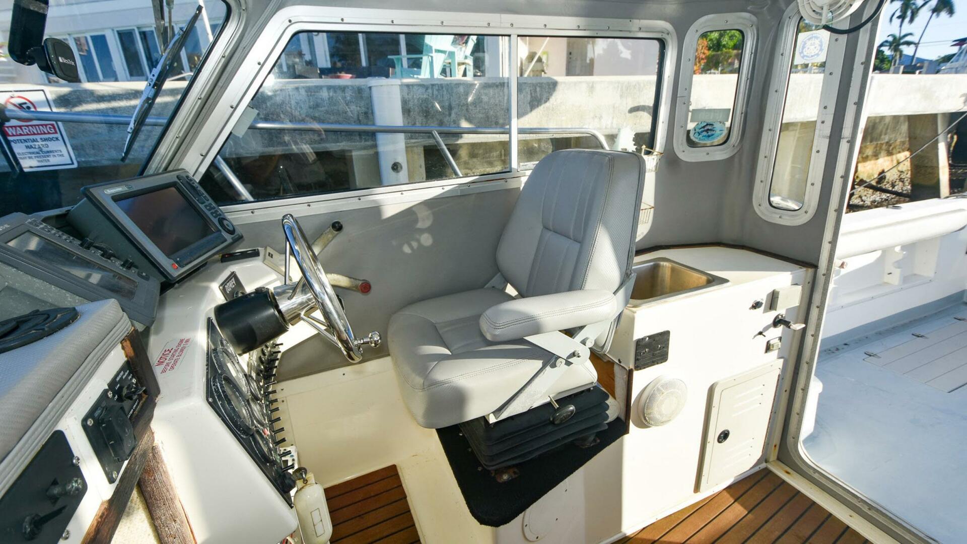 Slide: The Image of Osprey Pilothouse 24 Limited 2003 - 5164708