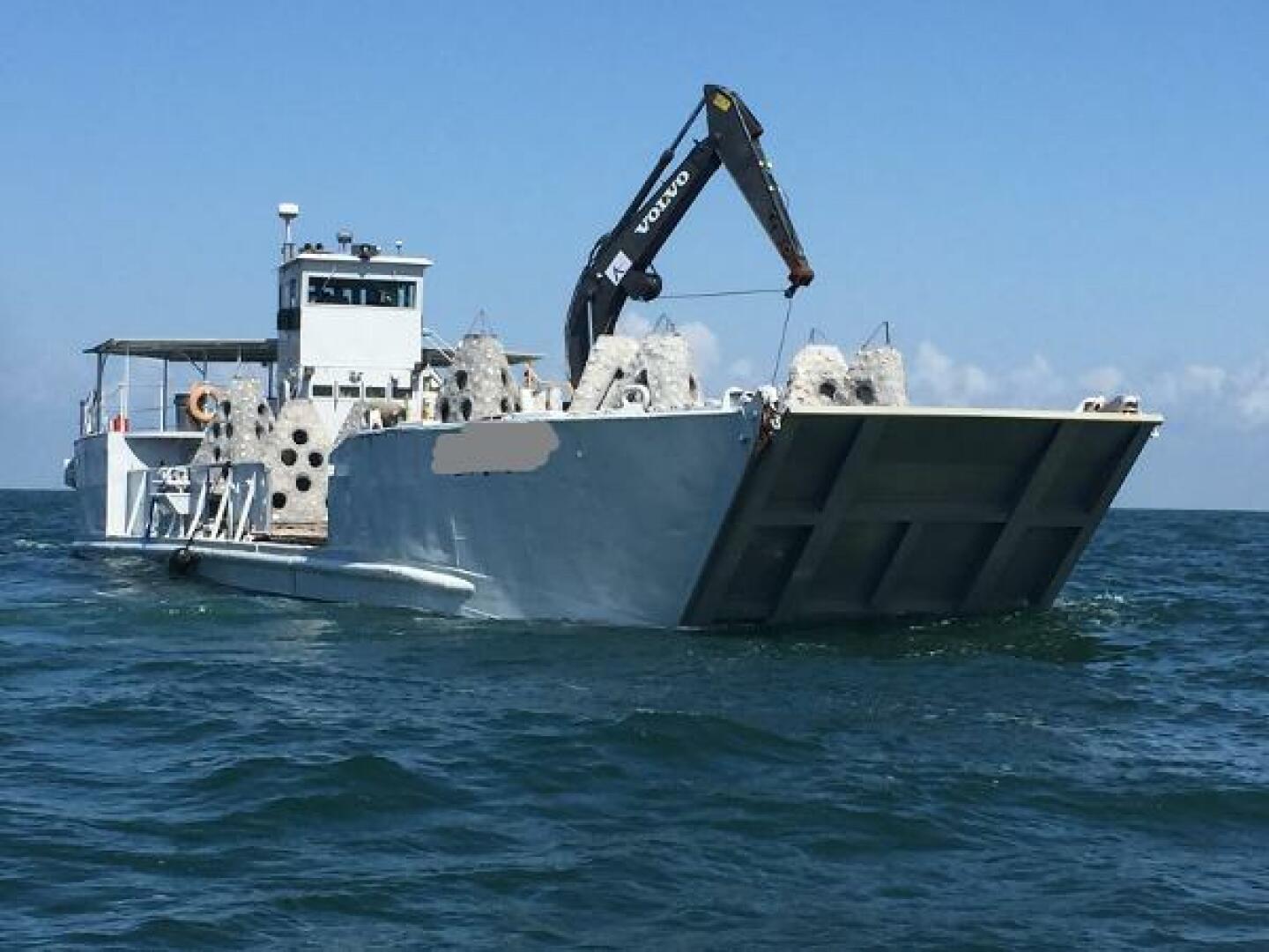 Slide: The Image of Other LCU (Landing Craft Utility) 1955 - 4517070