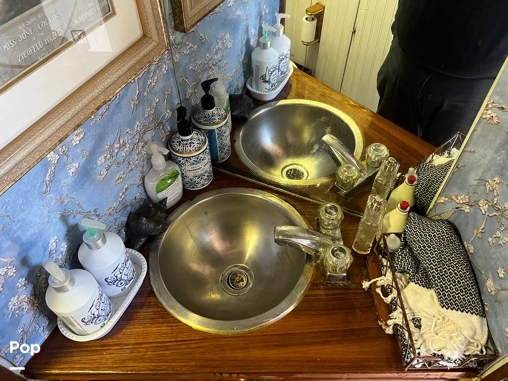 Slide: The Image of Sink Galley - 14669105