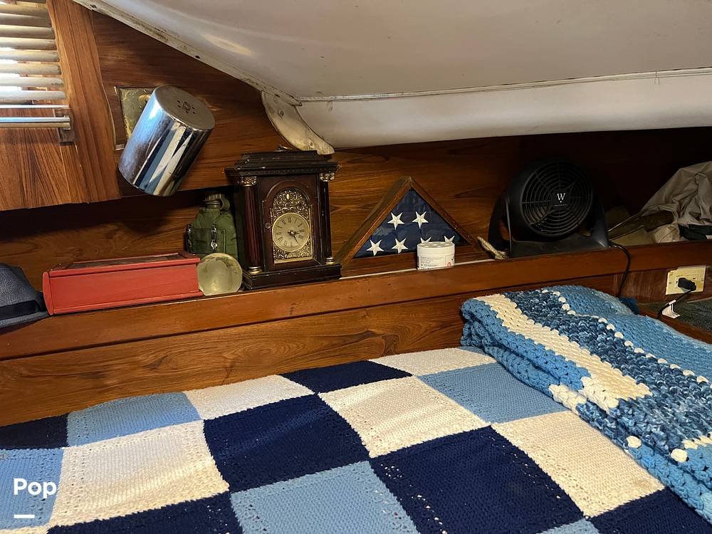 Slide: The Image of Bow Cabin - 14669113