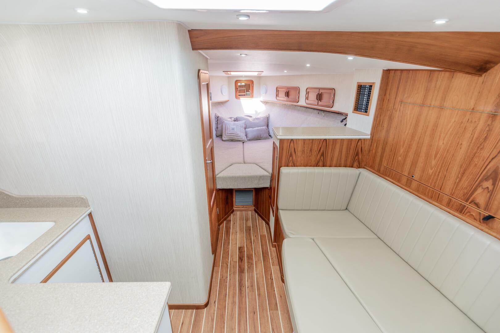 Slide: The Image of Main Cabin 7 - 5036040