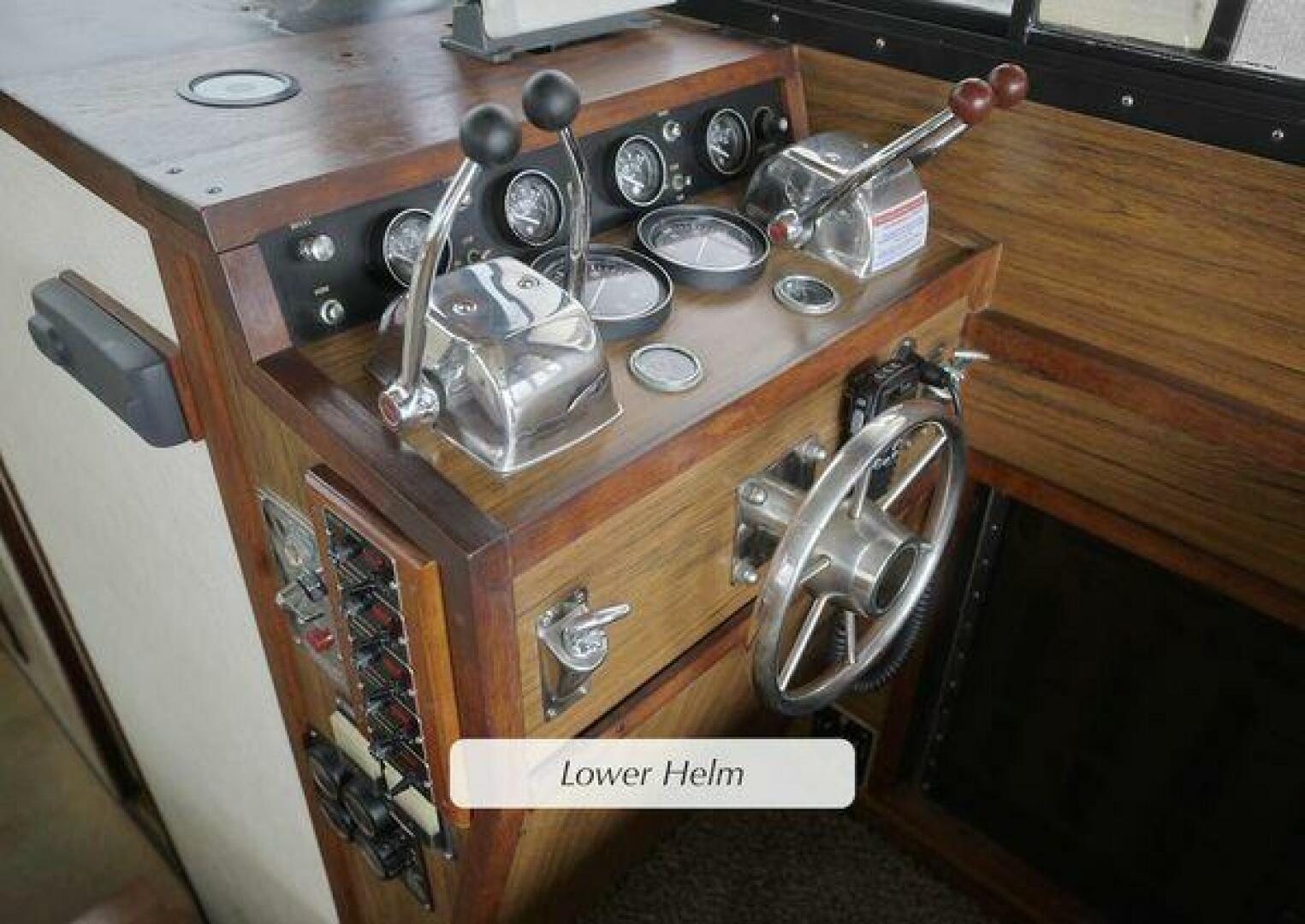 Slide: The Image of Pacifica 41 Sportfisher 1980 - 5296165