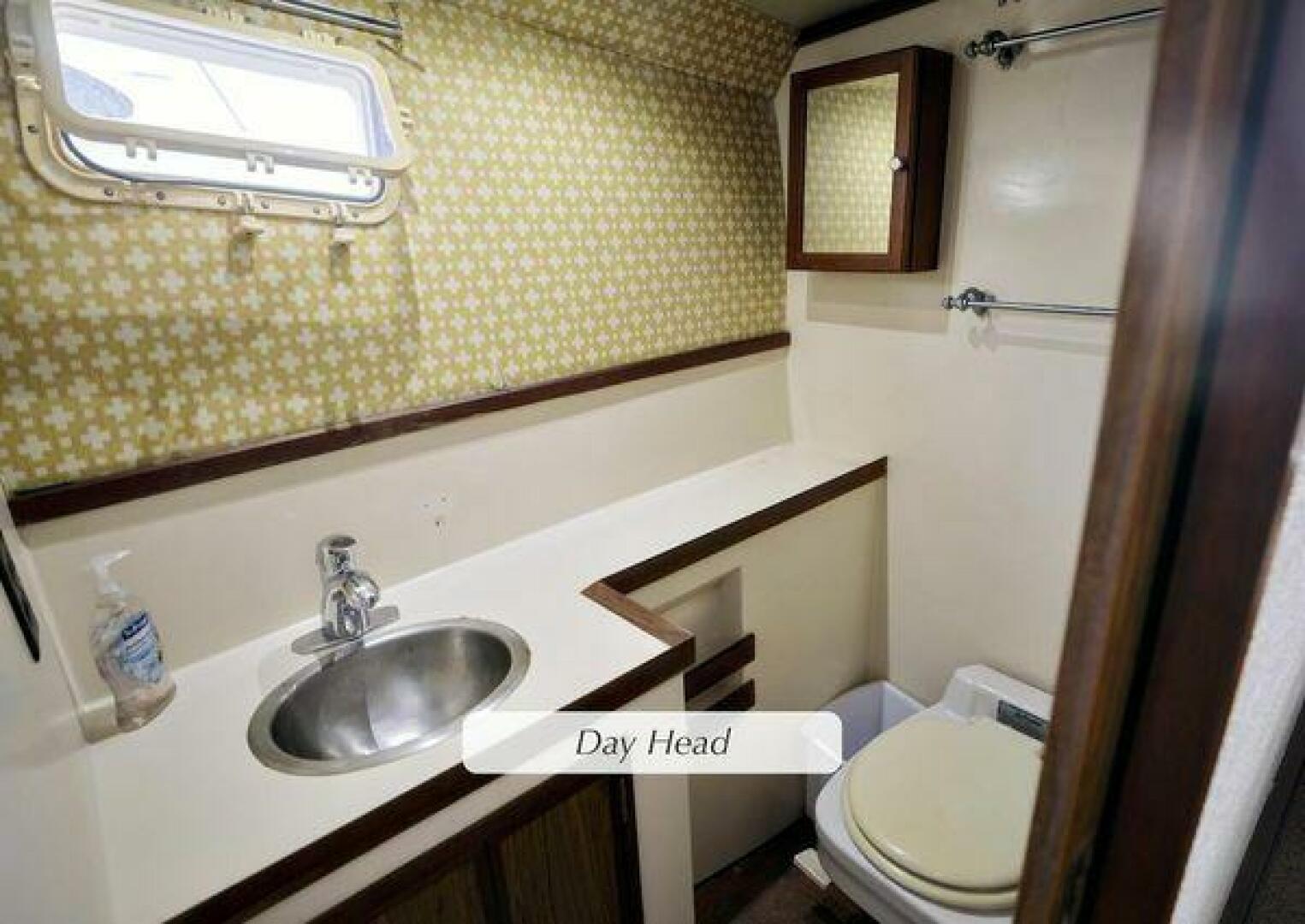 Slide: The Image of Pacifica 41 Sportfisher 1980 - 5296169