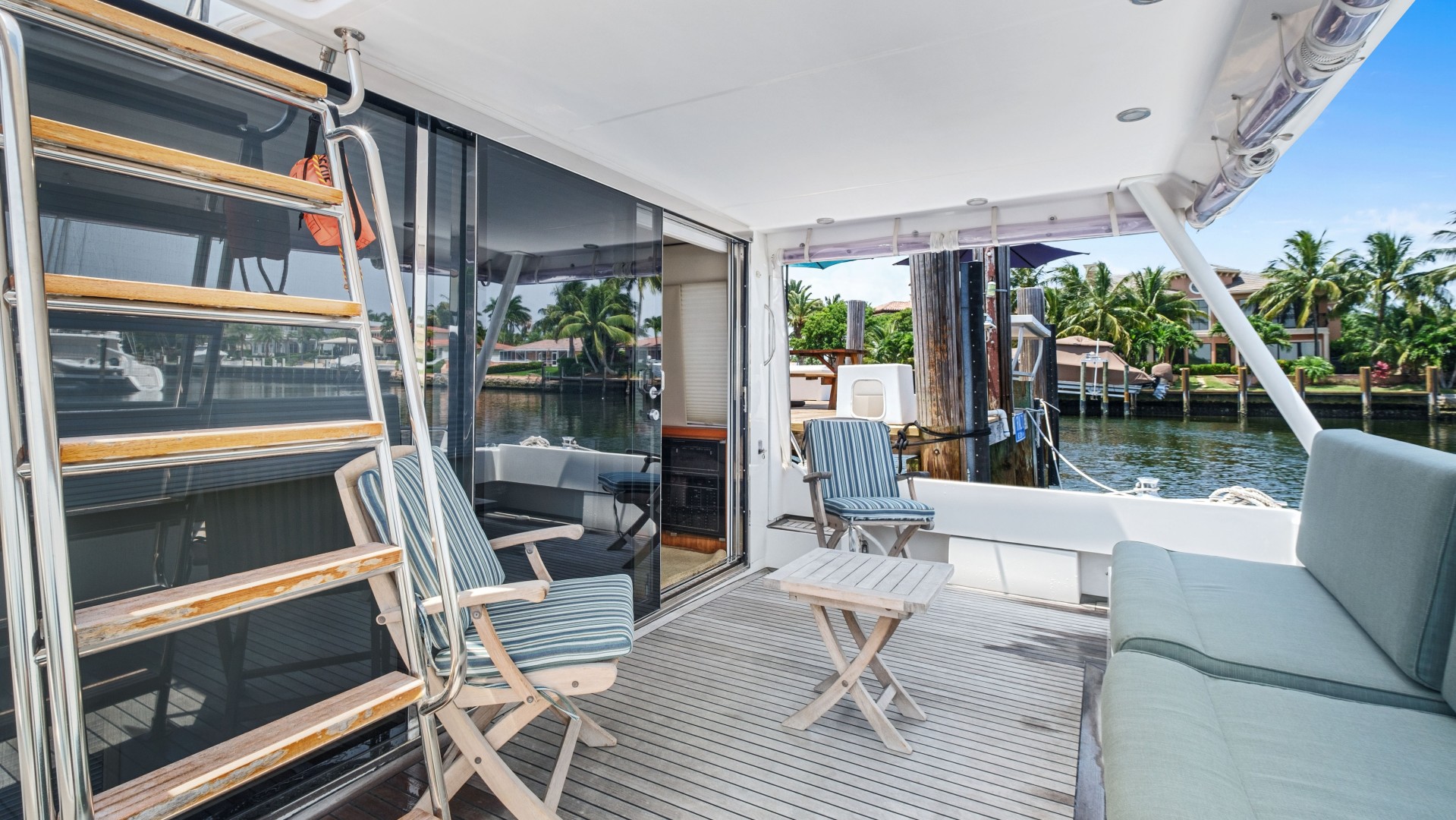 Slide: The Image of Pacific Mariner 65 Motoryacht 2000 - 1746454
