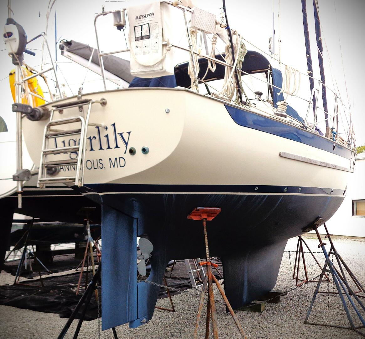 Slide: The Image of Pacific Seacraft 31 2004 - 4