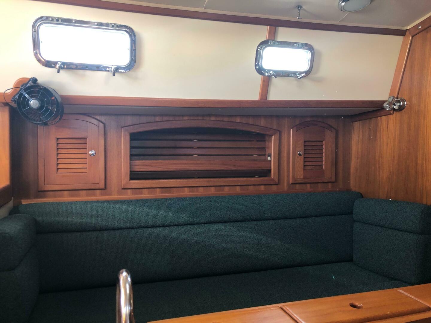 Slide: The Image of Pacific Seacraft 34 Cutter 2000 - 4907248