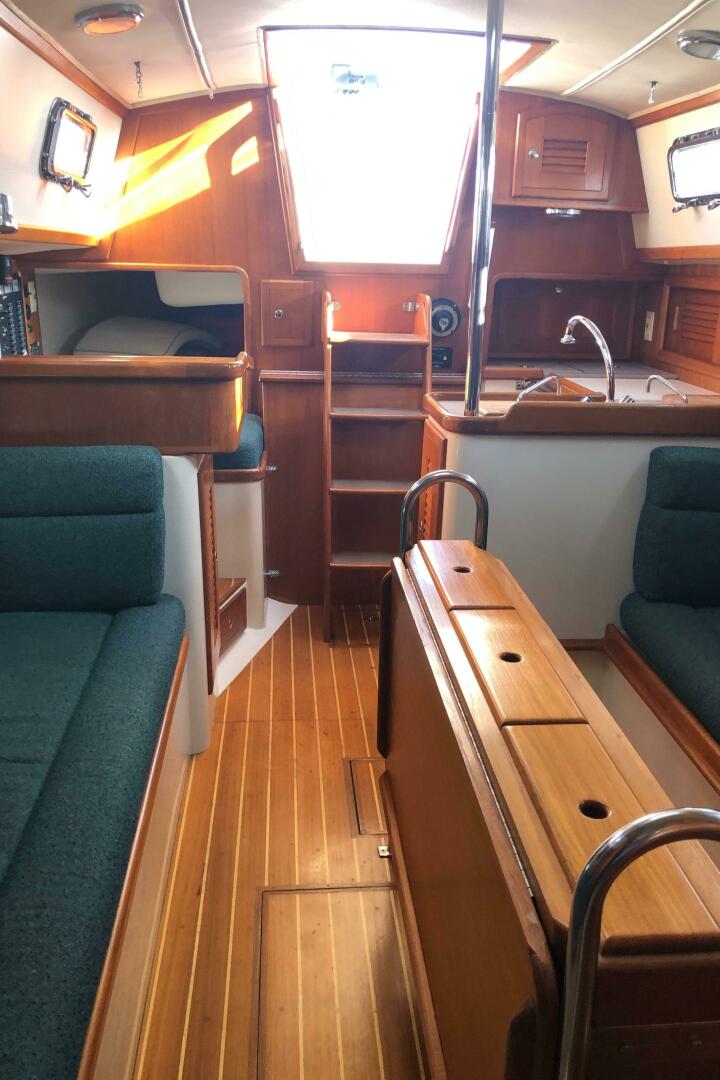 Slide: The Image of Pacific Seacraft 34 Cutter 2000 - 4907255